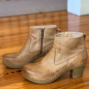 Dansko Sarah Tan Milled Ankle Bootie